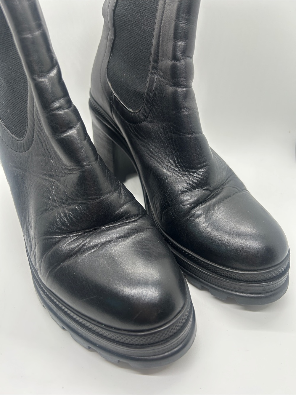 Veronica Beard Black Leather Block Heel Pull On Chelsea Boots Shoes **Size 7.5** - Picture 12 of 13